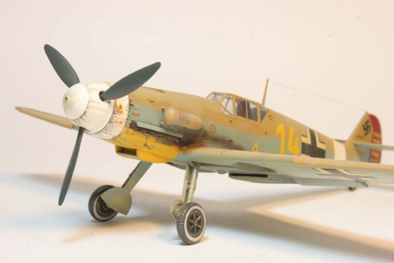 Me-109 F4 "Hans Joachim Marseille" / Hasegawa 1/48 — 3