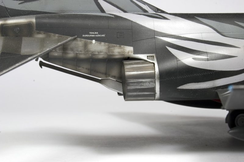 MDD F-4E Phantom II "172. Filo"/ Hasegawa 1/48 — 12