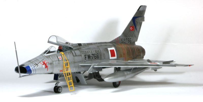 F-100D "Yzb. Cengiz Topel"/ Trumpeter 1/32 — 3