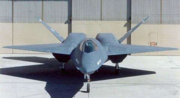 YF-23 Black Widow & Spider/ Italeri-Revell 1/72 — 20