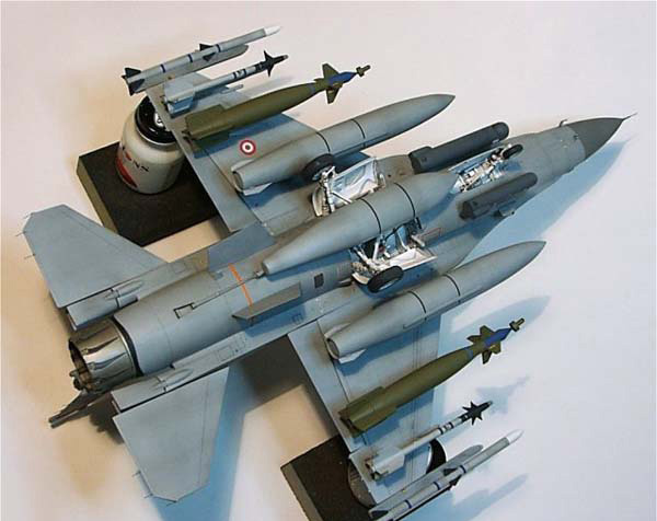 F-16C Block40 / Hasegawa 1/32 — 17