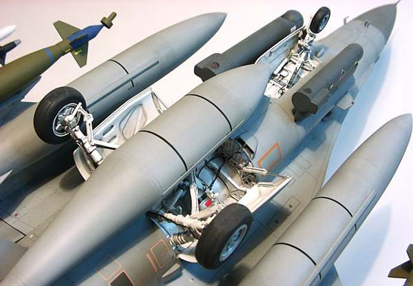 F-16C Block40 / Hasegawa 1/32 — 18