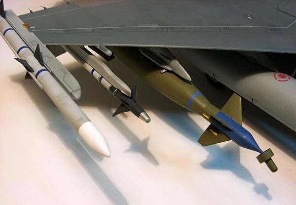 F-16C Block40 / Hasegawa 1/32 — 29