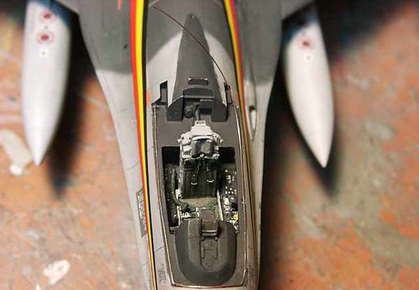 F-16 MLU / Revell 1/72 — 4