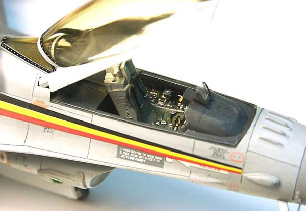 F-16 MLU / Revell 1/72 — 5