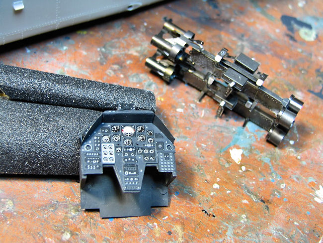 AH-1W TKK / Italeri/MRC 1/35 — 4