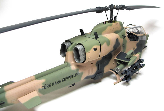 AH-1W TKK / Italeri/MRC 1/35 — 11