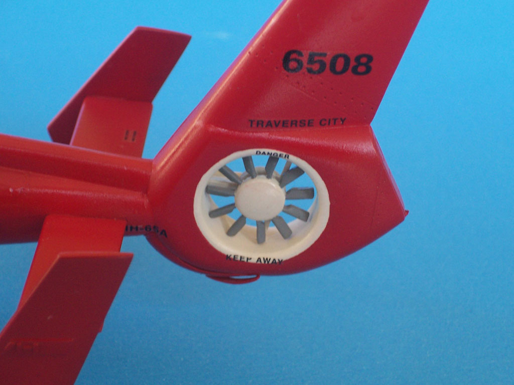 AS-365 Dolphin / Trumpeter 1/48