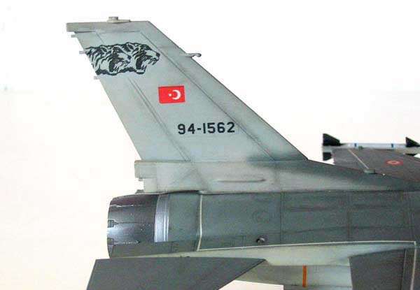 F-16D / Hasegawa 1/48
