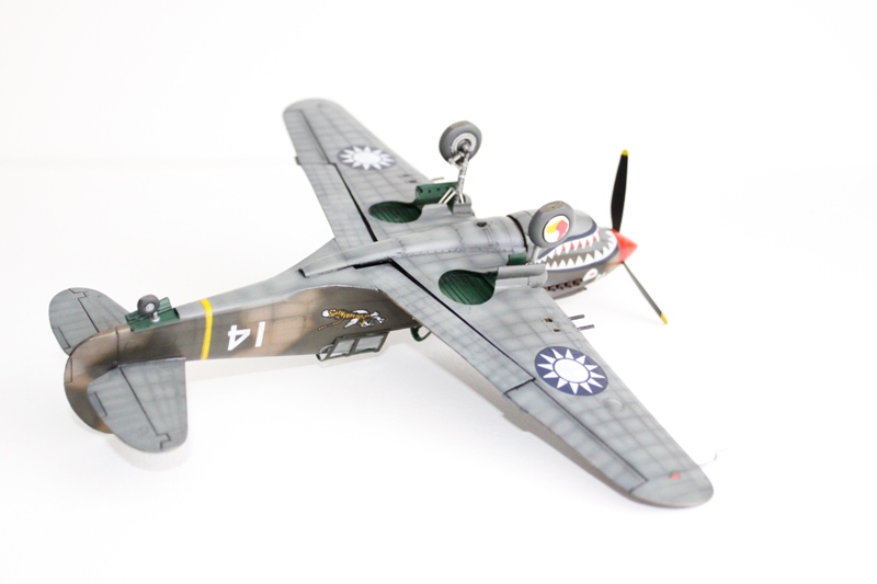 P-40B Tomahawk / Monogram 1/48