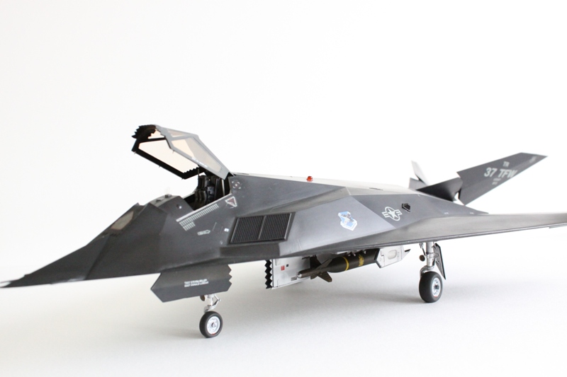 F-117 / Academy 1/48