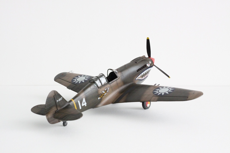 P-40B Tomahawk / Monogram 1/48