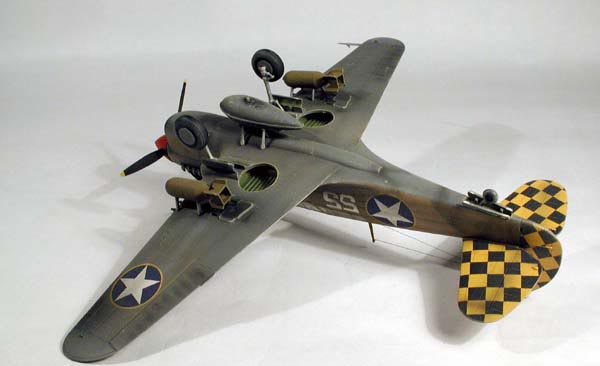 Curtiss P-40F Warhawk / AMT-ERTL 1/48