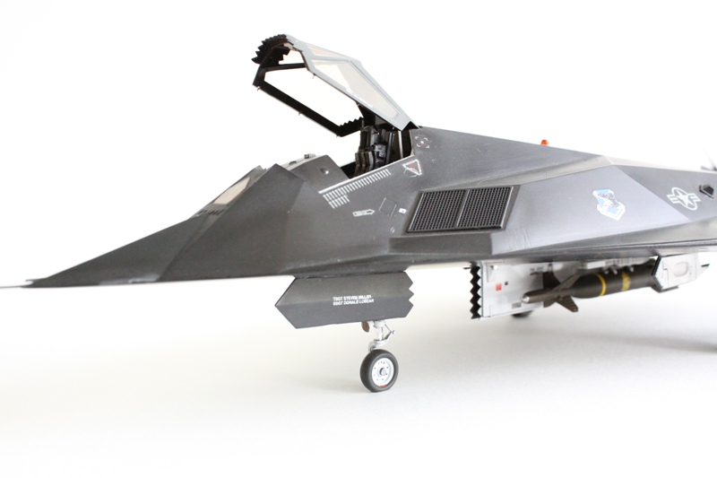F-117 / Academy 1/48