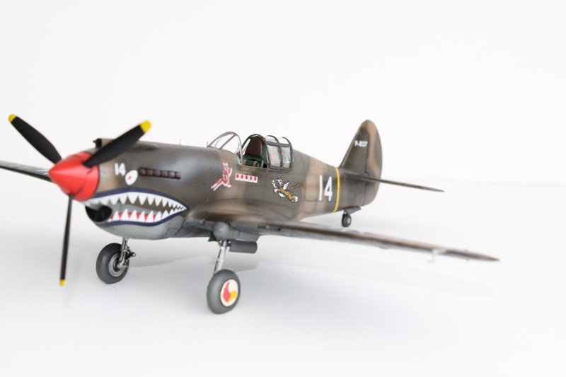 P-40B Tomahawk / Monogram 1/48