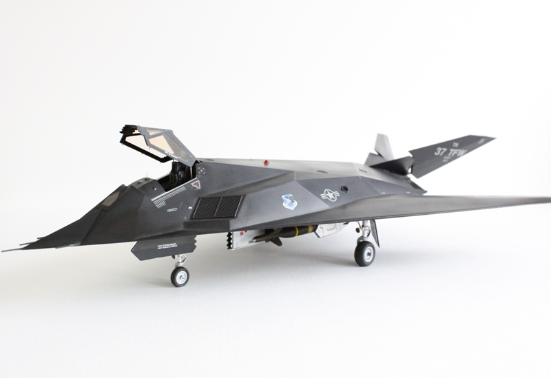 F-117 / Academy 1/48