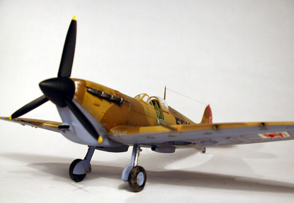 Supermarine Spitfire VB Trop / Tamiya 1/48