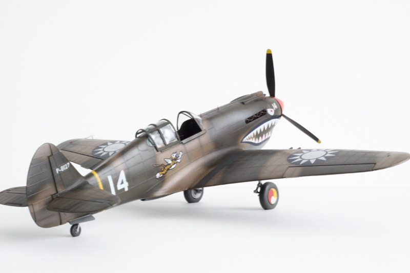 P-40B Tomahawk / Monogram 1/48