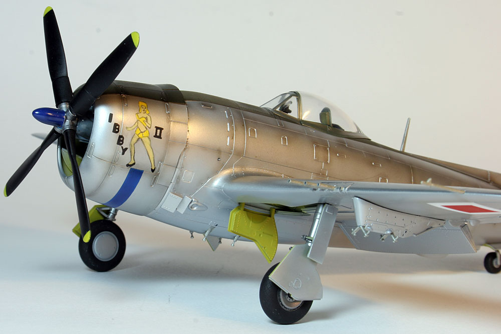 Republic P-47D Thunderbolt RE-30 "44-33327" / Tamiya 1/48