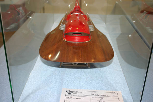 FERRARİ ARNO XI HYDROPLANE / Amati 1/8