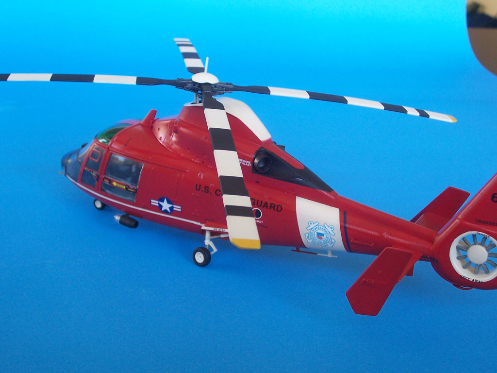 AS-365 Dolphin / Trumpeter 1/48