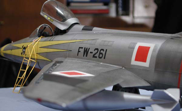 North American F-100D Super Sabre / El Yapımı 1/32